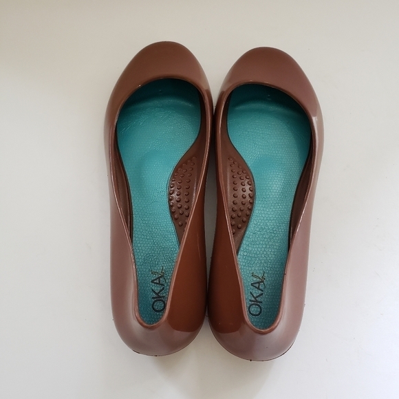 Oka B Brown Jelly Round Toe Ballet Flats Slip On Size 7 EUC - Picture 2 of 9